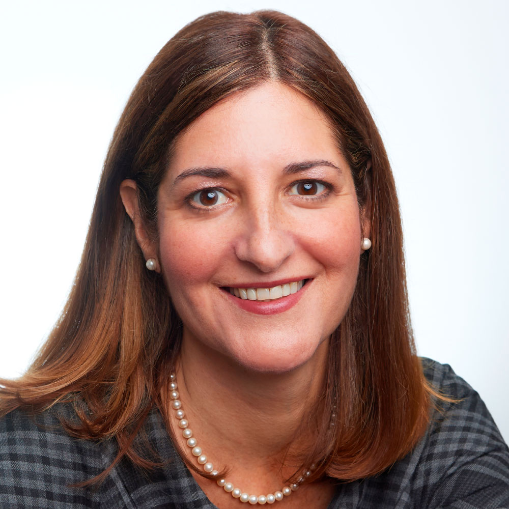 Crista Salvatore Headshot